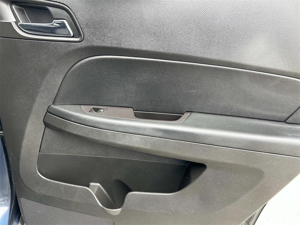 used 2016 Chevrolet Equinox car, priced at $10,990