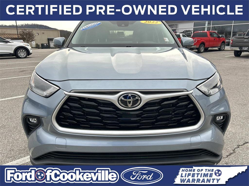 used 2022 Toyota Highlander car, priced at $35,990