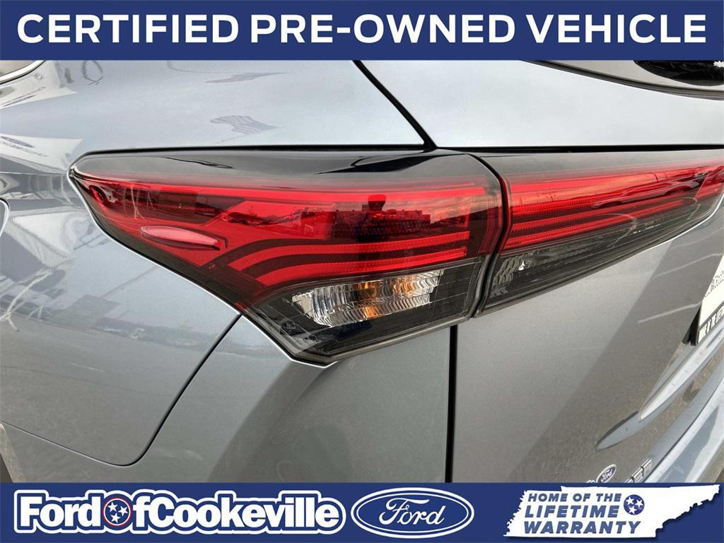 used 2022 Toyota Highlander car, priced at $35,990