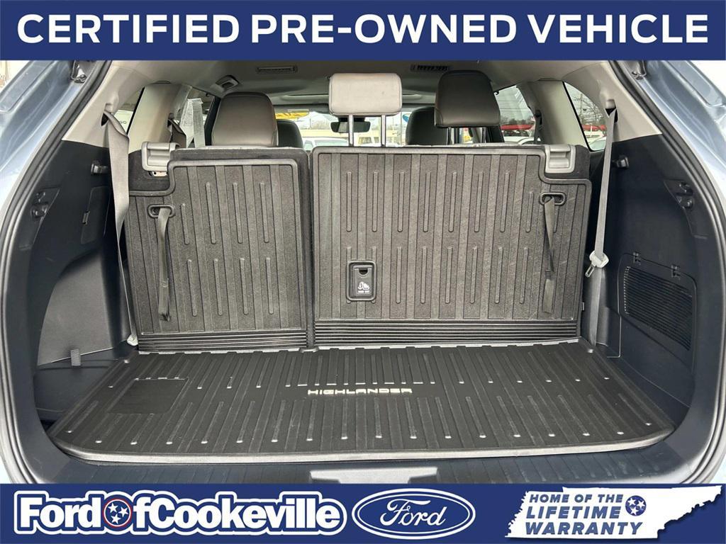 used 2022 Toyota Highlander car, priced at $35,990