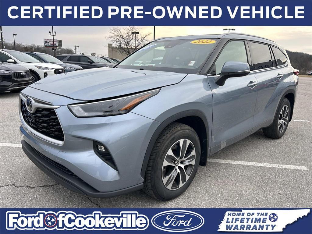 used 2022 Toyota Highlander car, priced at $35,990