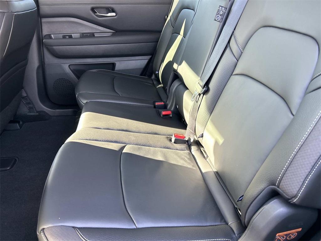 used 2025 Nissan Pathfinder car, priced at $39,981