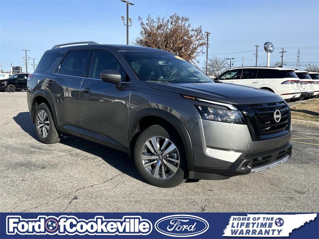 used 2025 Nissan Pathfinder car, priced at $37,990