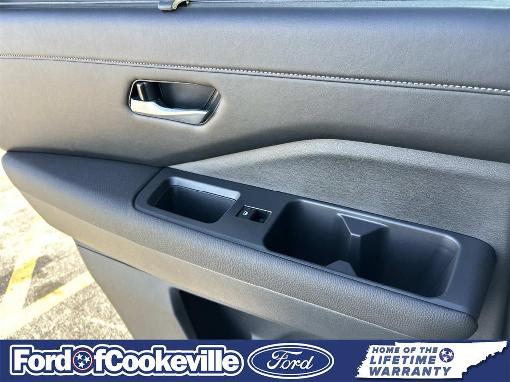 used 2025 Nissan Pathfinder car, priced at $37,990