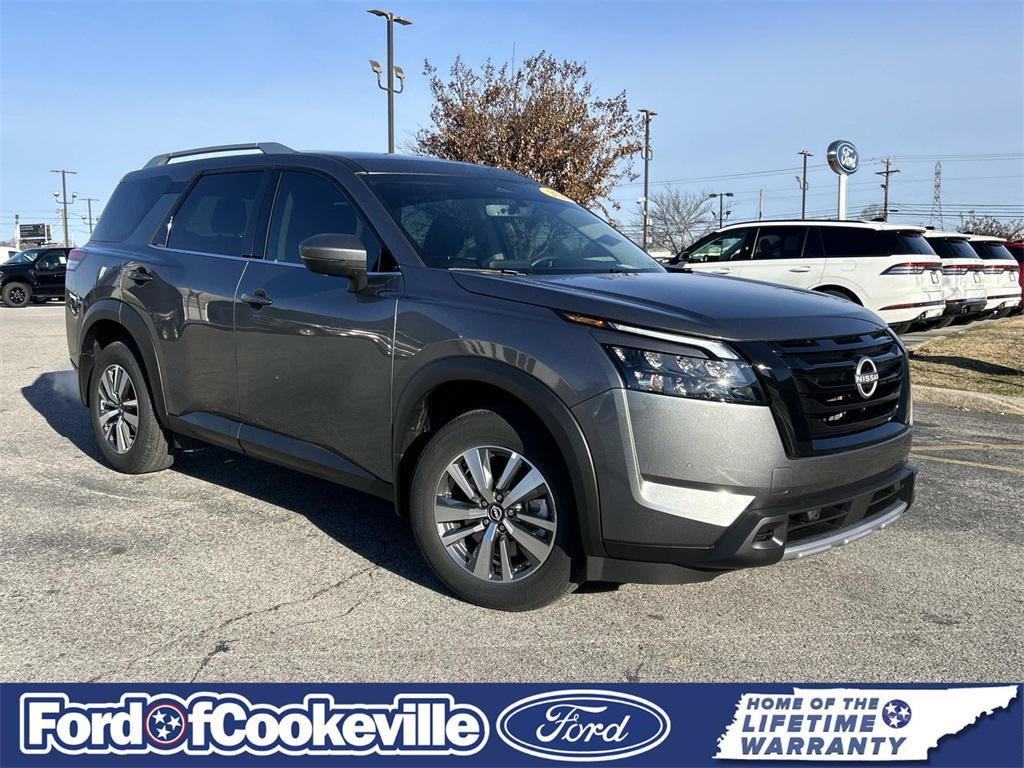 used 2025 Nissan Pathfinder car, priced at $37,990
