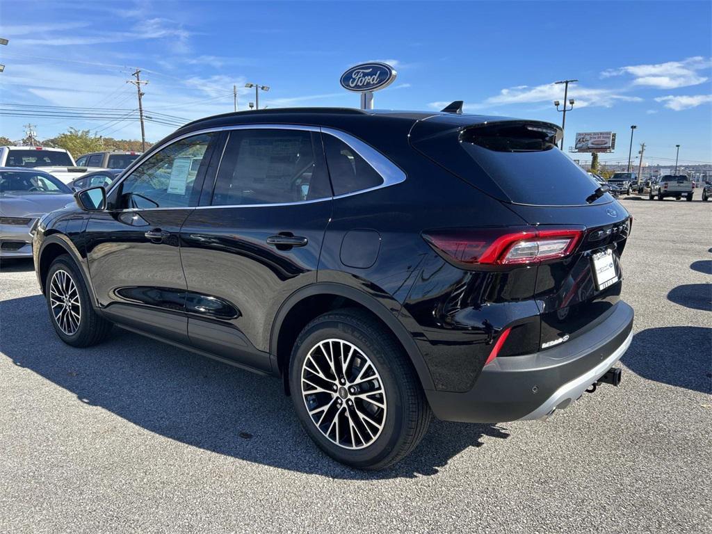new 2026 Ford Escape PHEV car, priced at $37,000