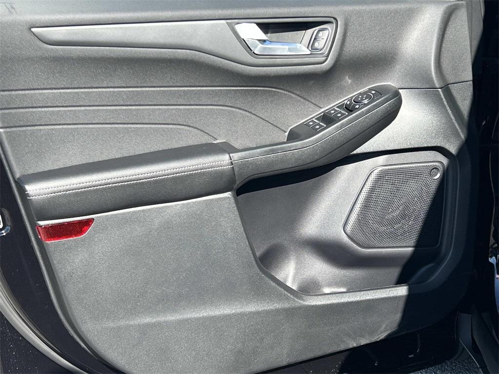 new 2026 Ford Escape PHEV car, priced at $37,000