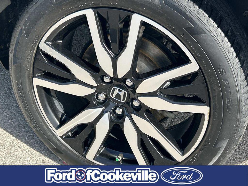 used 2020 Honda Pilot car, priced at $25,990