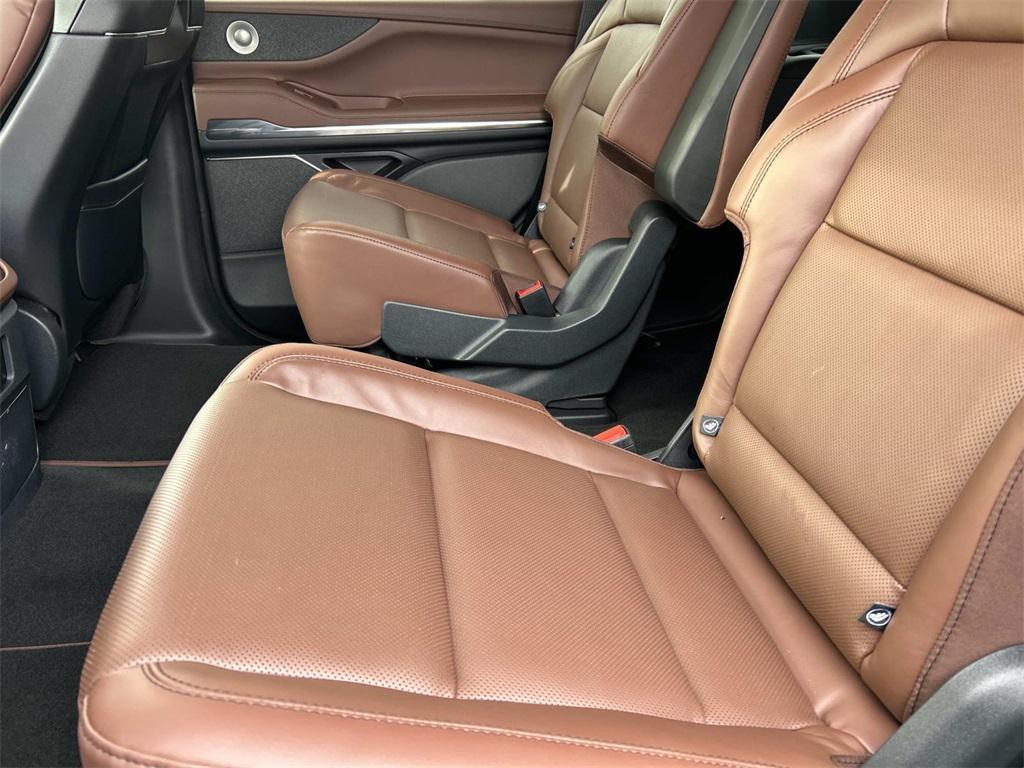 new 2026 Lincoln Navigator car, priced at $106,000