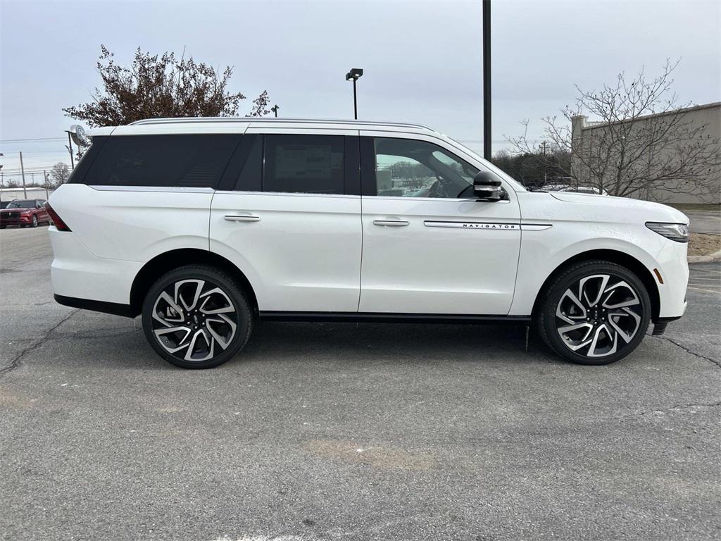 new 2026 Lincoln Navigator car, priced at $106,000