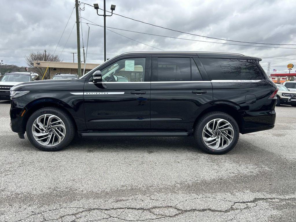 new 2026 Lincoln Navigator car, priced at $92,200
