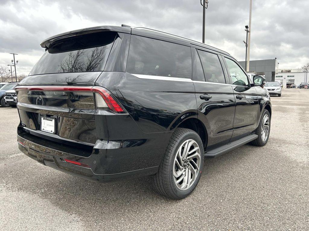 new 2026 Lincoln Navigator car, priced at $92,200