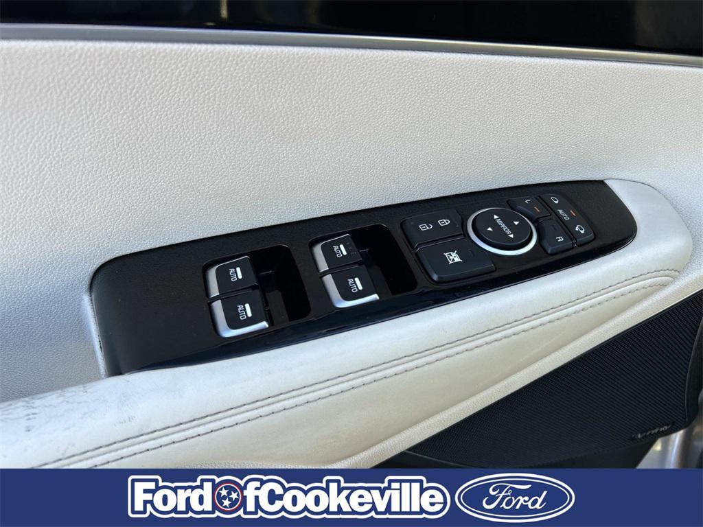 used 2016 Kia Sorento car, priced at $6,490