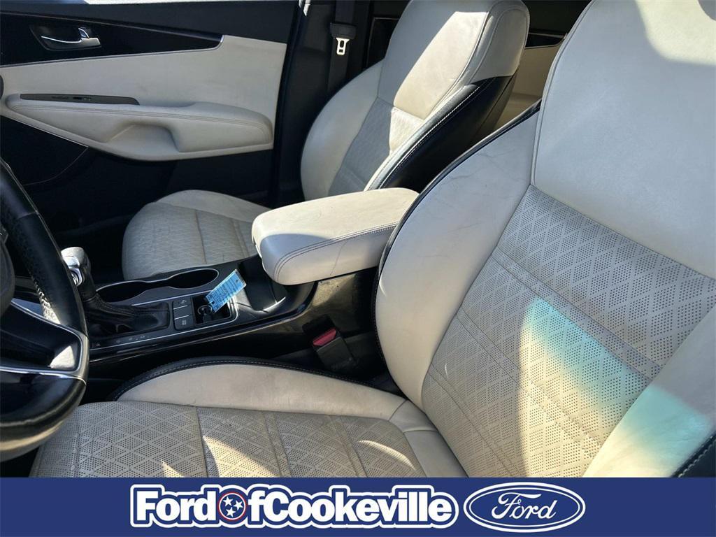 used 2016 Kia Sorento car, priced at $6,490