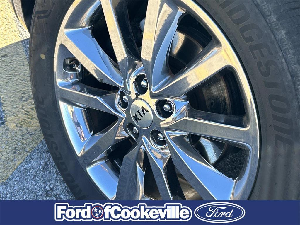 used 2016 Kia Sorento car, priced at $6,490