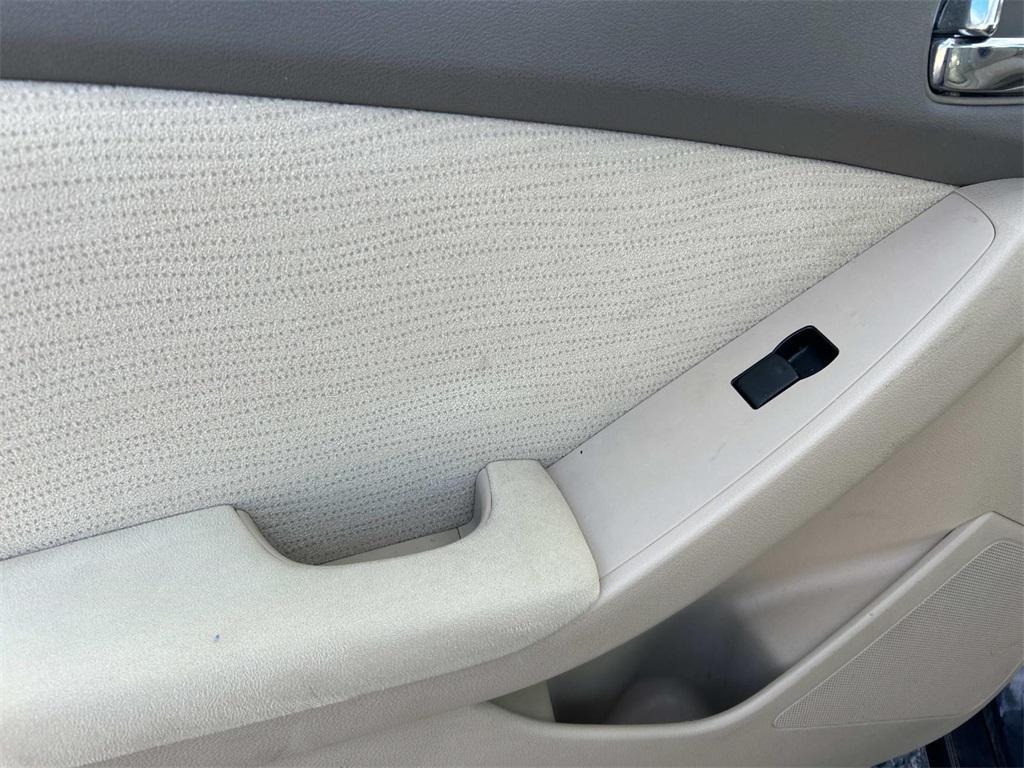 used 2010 Nissan Altima Hybrid car, priced at $7,990