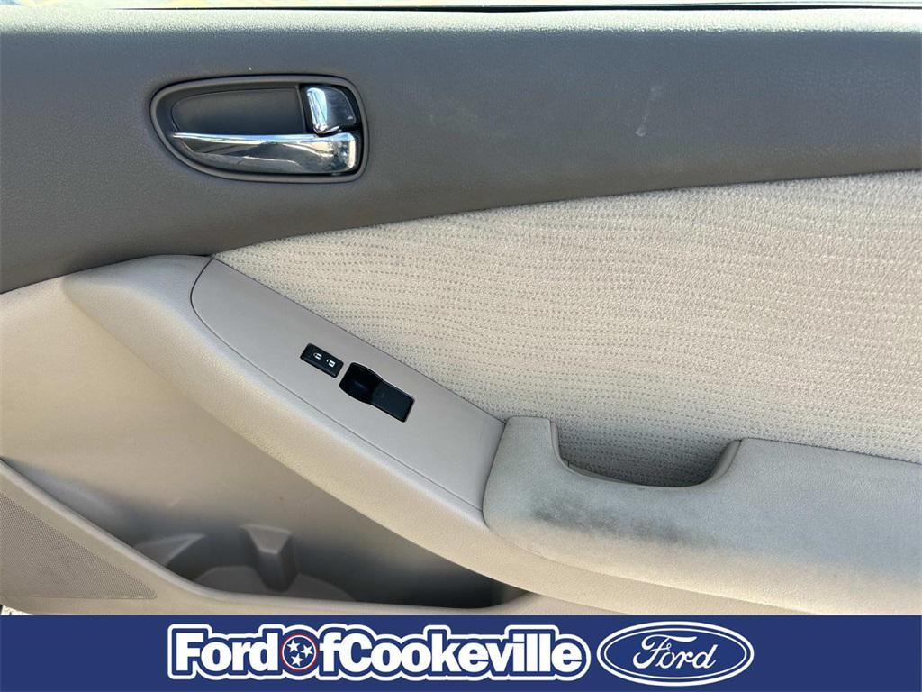 used 2010 Nissan Altima Hybrid car, priced at $5,990