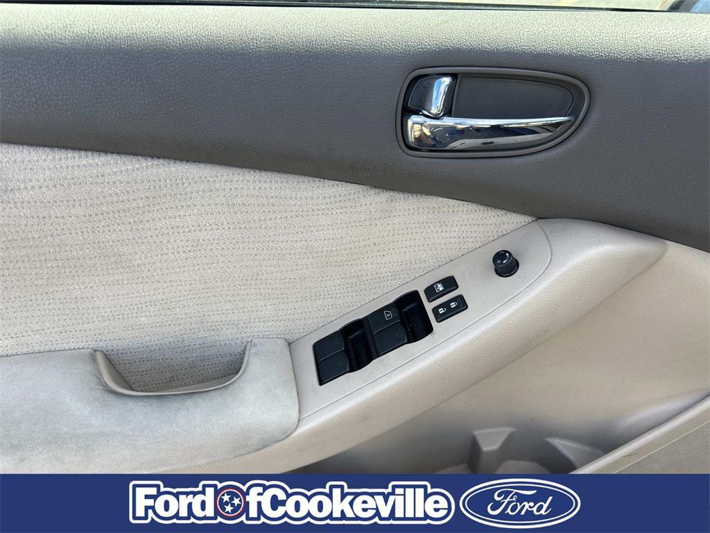 used 2010 Nissan Altima Hybrid car, priced at $5,990