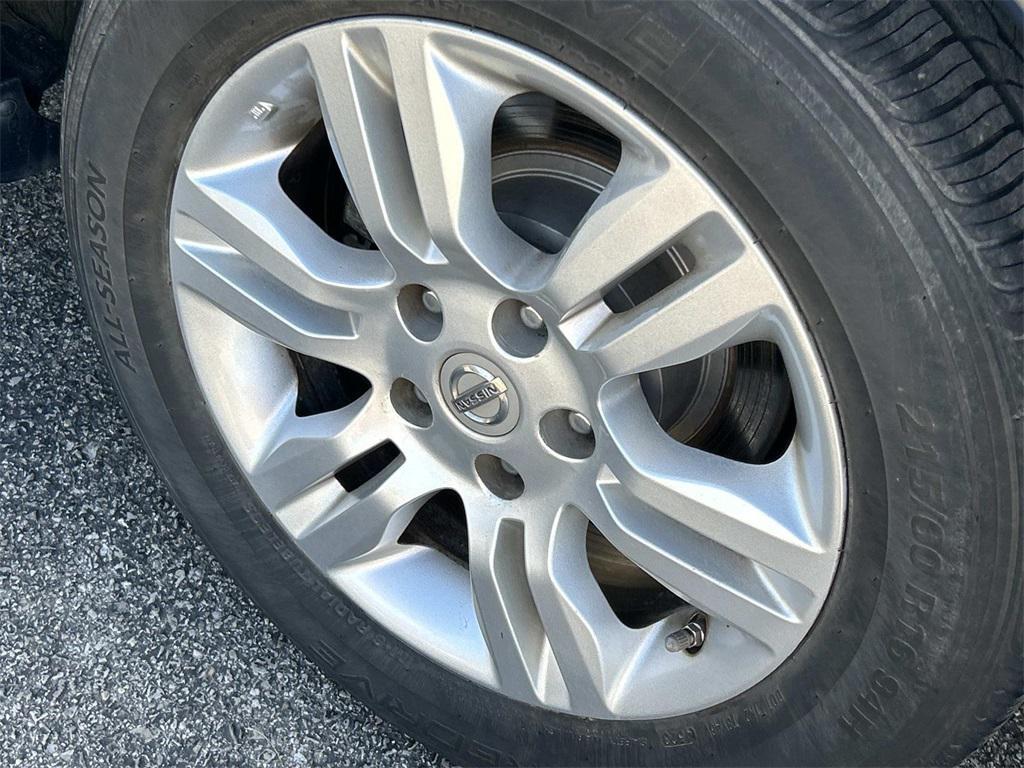 used 2010 Nissan Altima Hybrid car, priced at $7,990