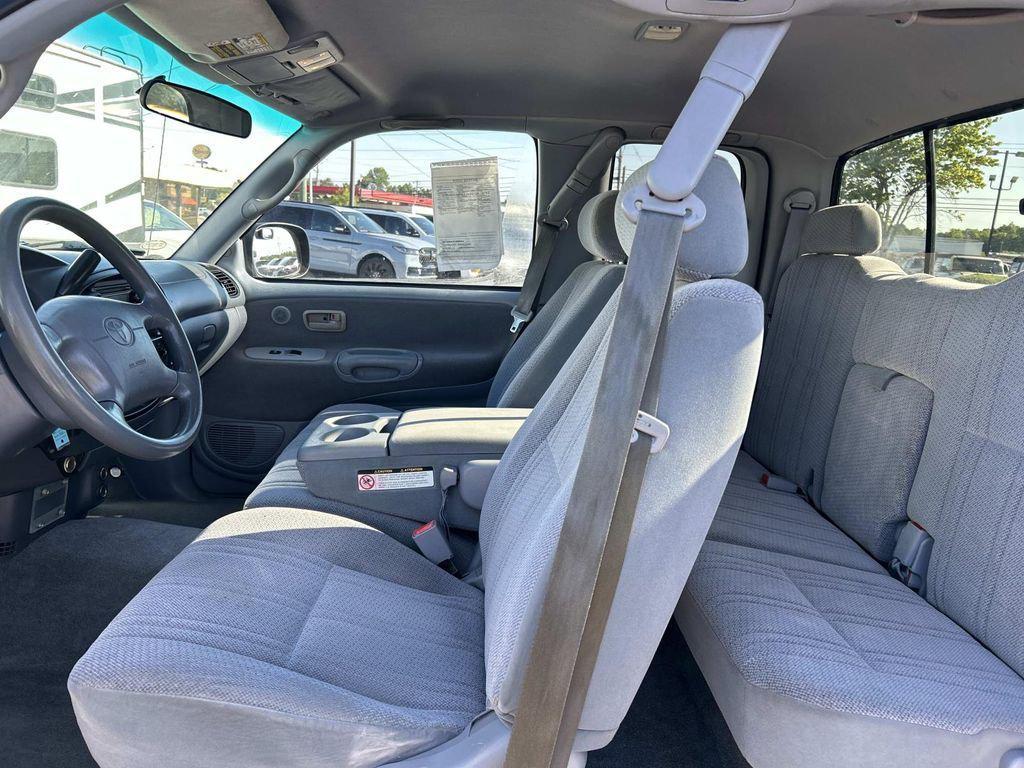 used 2000 Toyota Tundra car, priced at $10,788