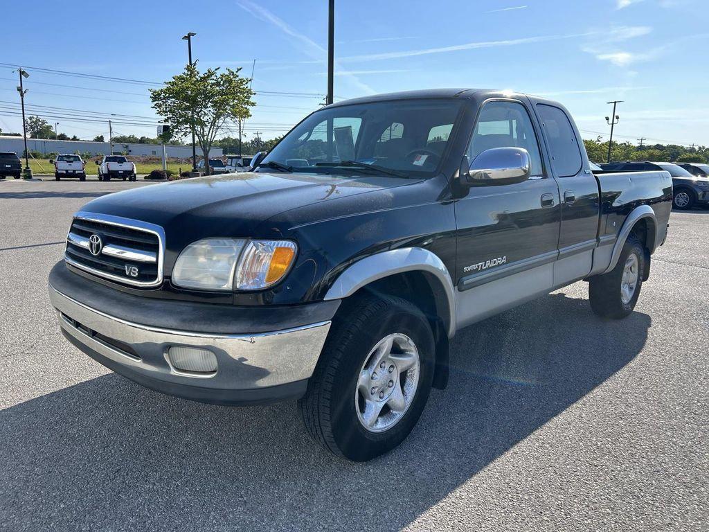 used 2000 Toyota Tundra car, priced at $10,788