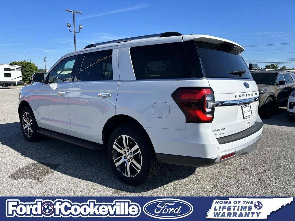used 2024 Ford Expedition car, priced at $44,388