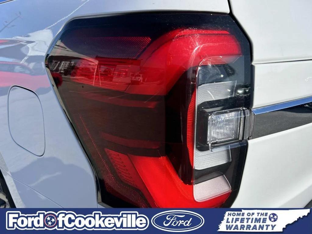 used 2024 Ford Expedition car, priced at $44,388