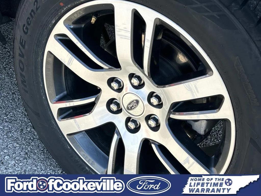 used 2024 Ford Expedition car, priced at $44,388