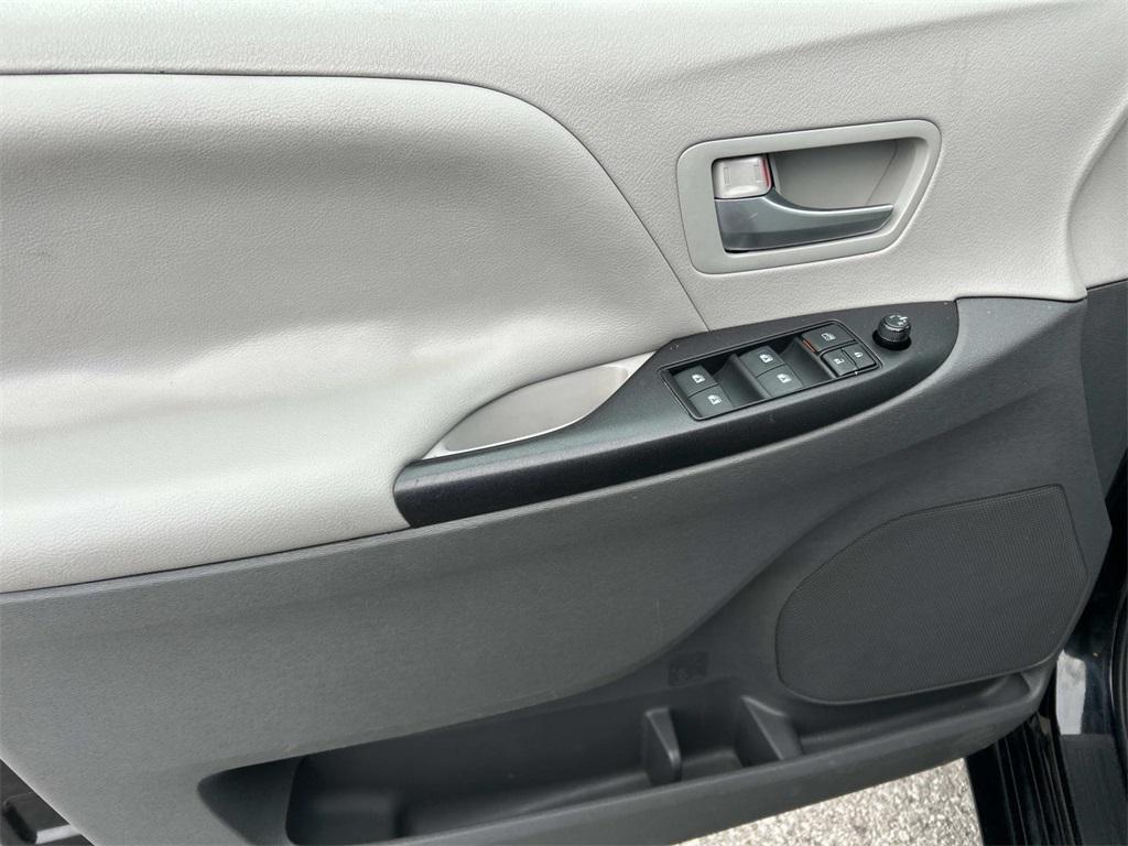 used 2017 Toyota Sienna car, priced at $11,981
