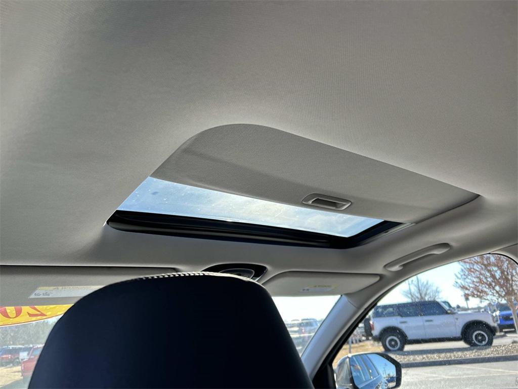 used 2025 Hyundai Palisade car, priced at $38,981