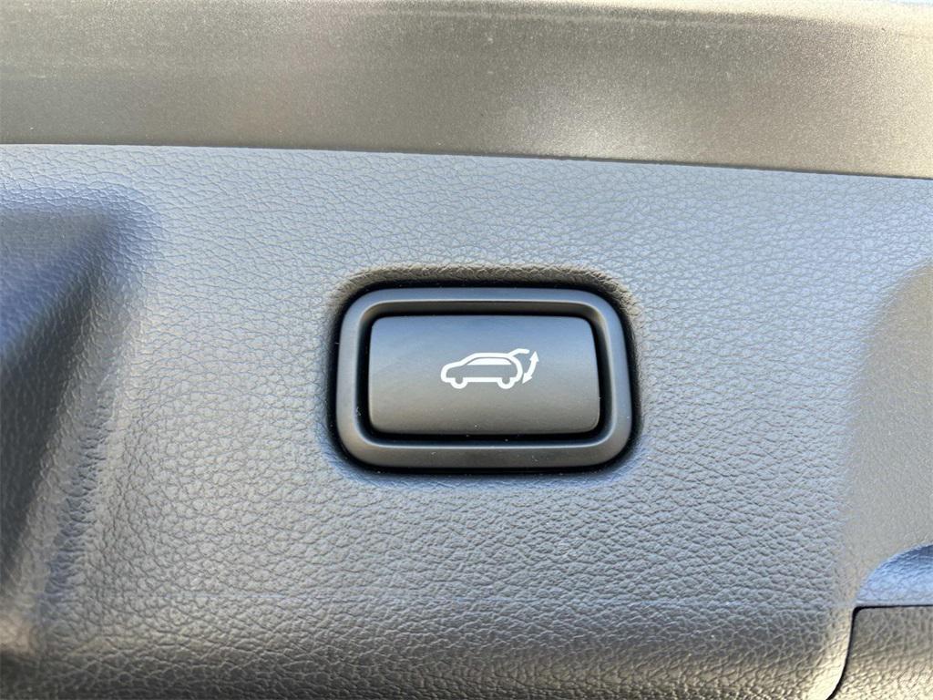 used 2025 Hyundai Palisade car, priced at $38,981