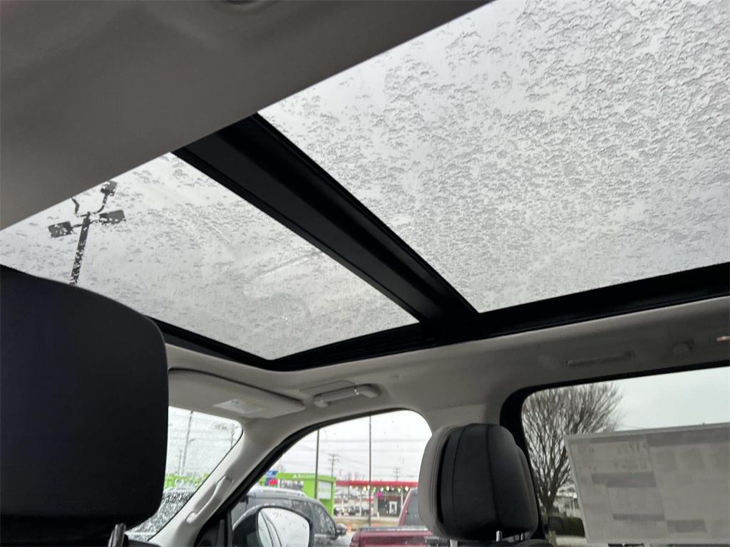 new 2026 Lincoln Navigator car, priced at $110,000