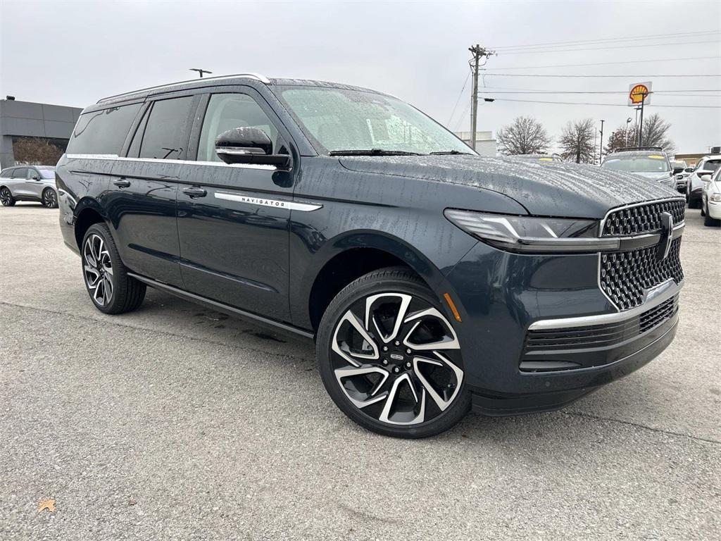 new 2026 Lincoln Navigator car, priced at $110,000