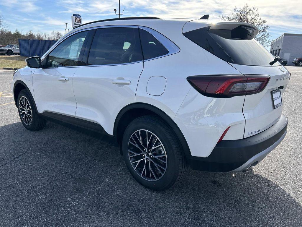 new 2026 Ford Escape PHEV car, priced at $38,500