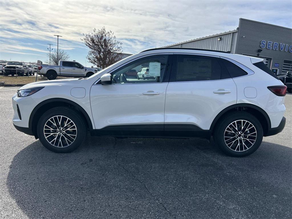 new 2026 Ford Escape PHEV car, priced at $38,600