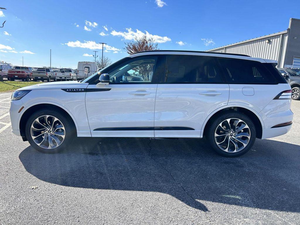 new 2026 Lincoln Aviator car, priced at $65,600