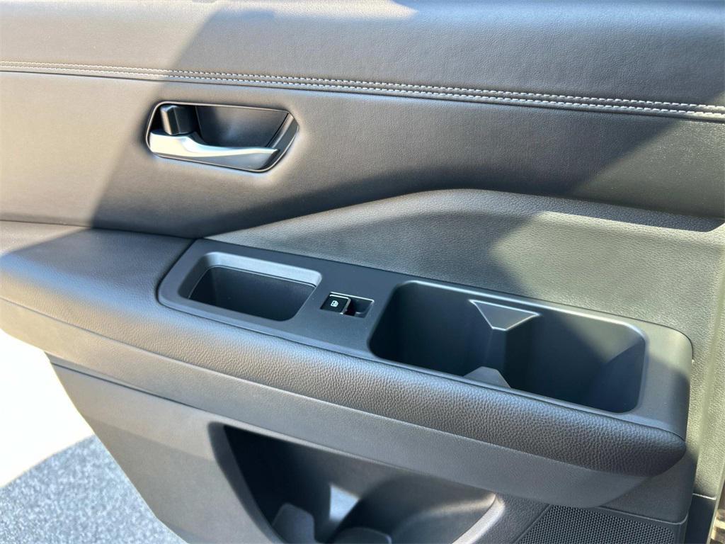 used 2023 Nissan Pathfinder car, priced at $37,999