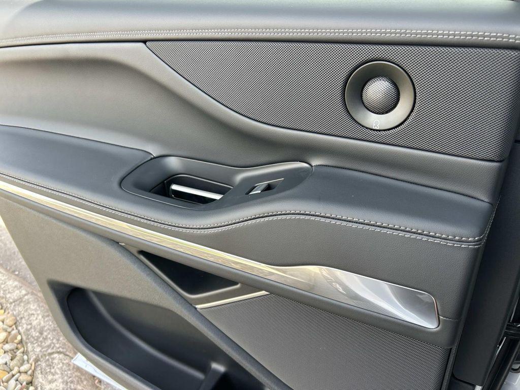 new 2026 Lincoln Navigator car, priced at $97,000