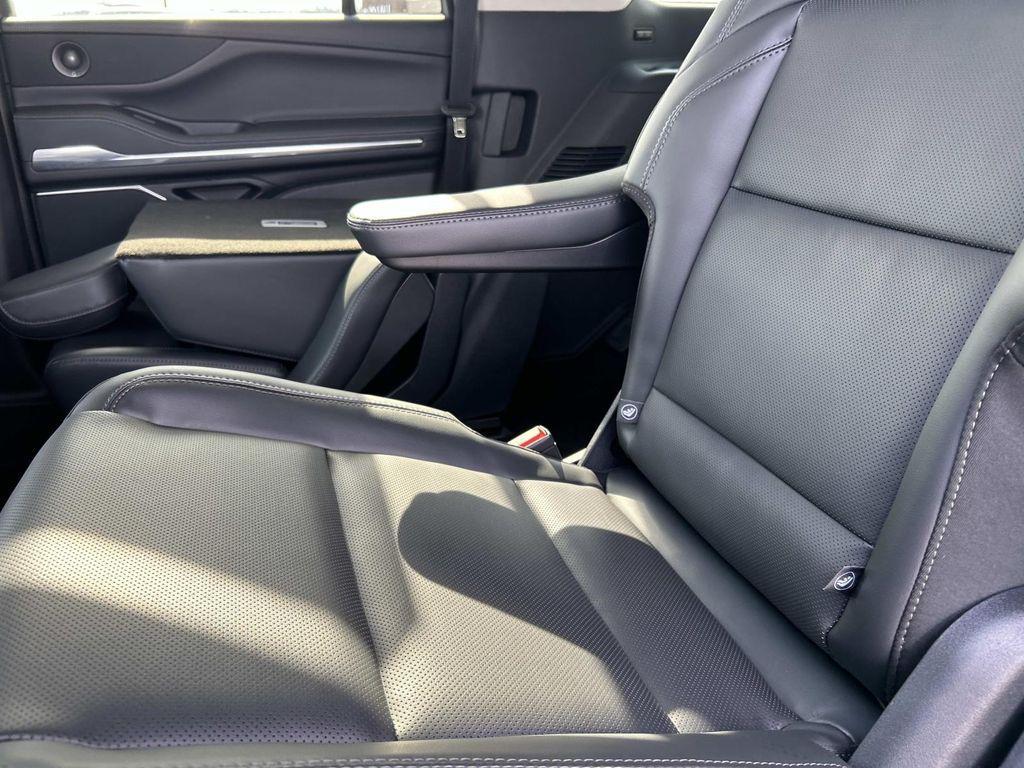 new 2026 Lincoln Navigator car, priced at $97,000