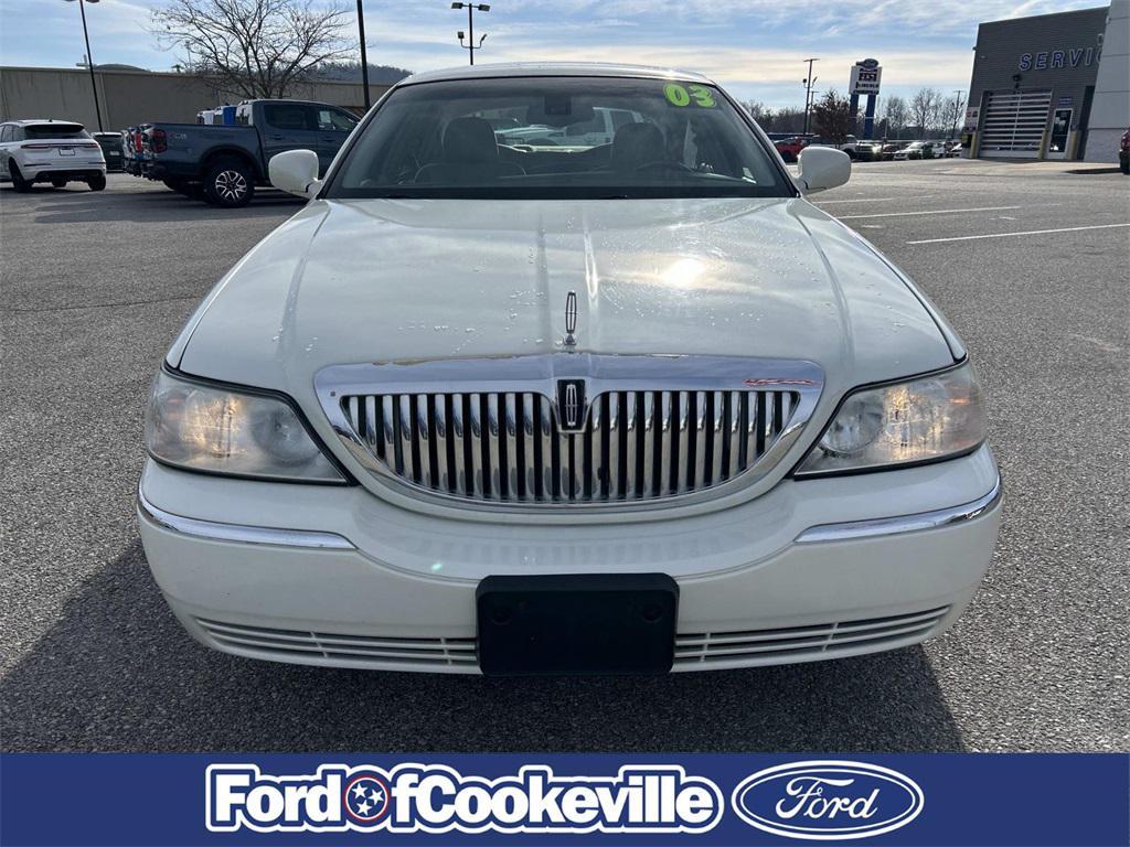 used 2003 Lincoln Town Car car, priced at $5,990