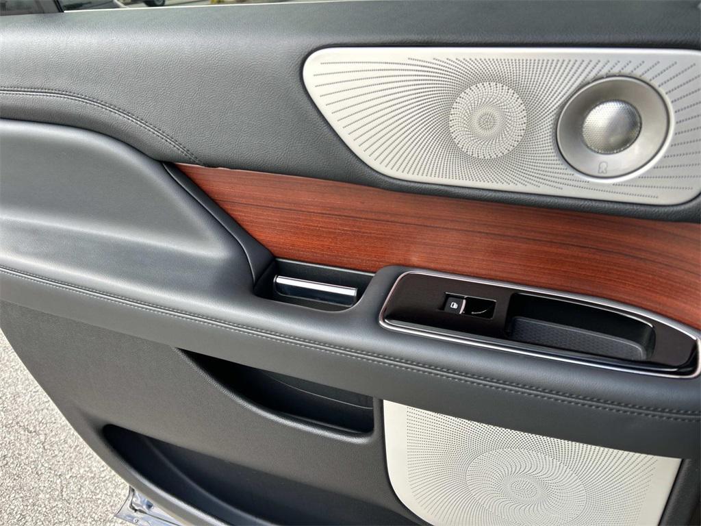 used 2022 Lincoln Navigator car, priced at $50,990