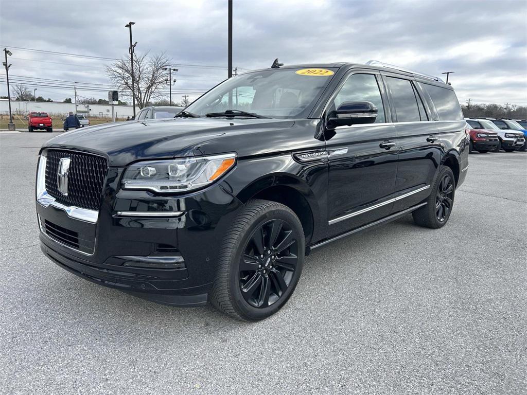 used 2022 Lincoln Navigator car, priced at $50,990
