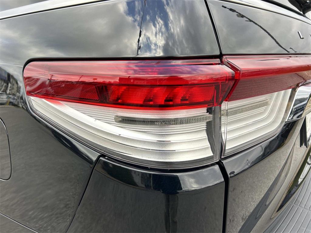 used 2022 Lincoln Navigator car, priced at $50,990