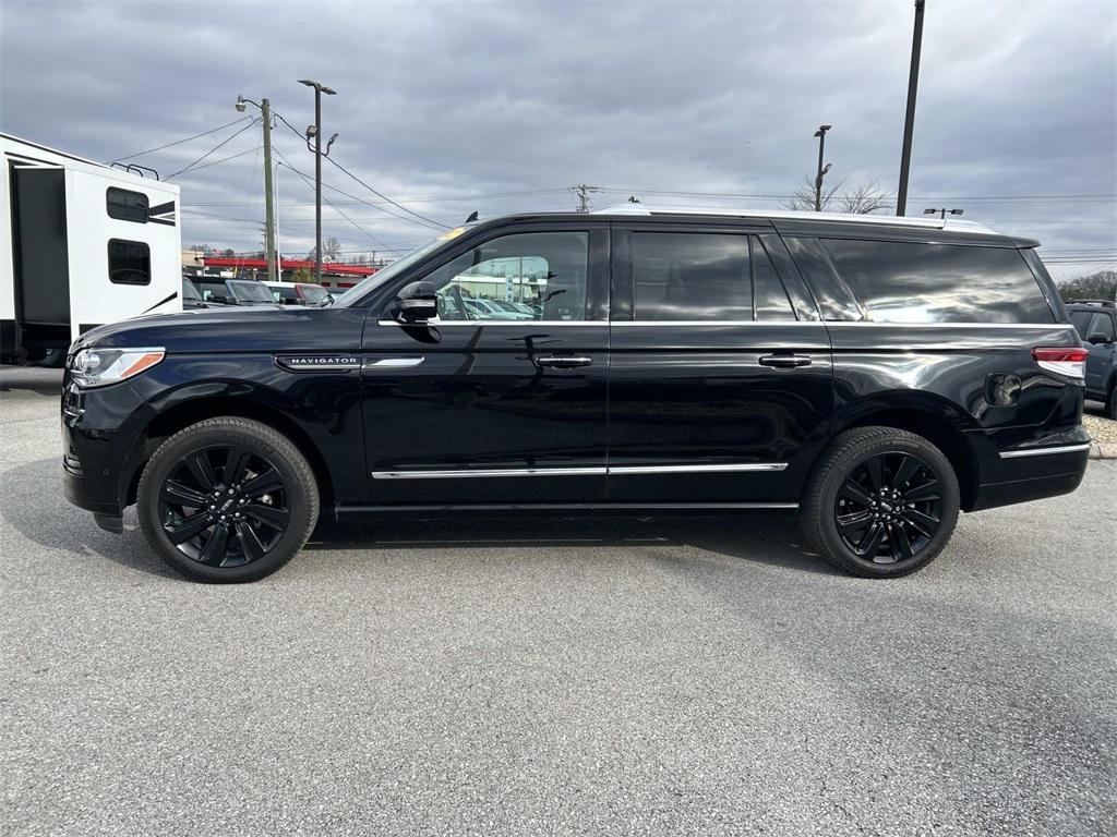 used 2022 Lincoln Navigator car, priced at $50,990
