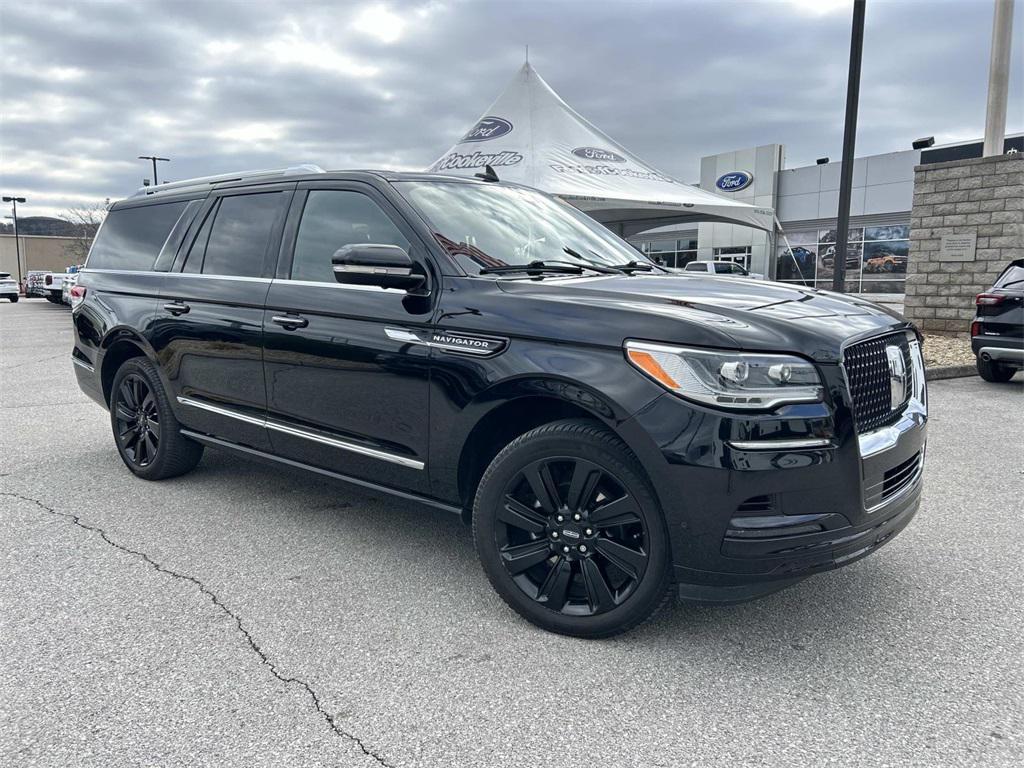used 2022 Lincoln Navigator car, priced at $50,990