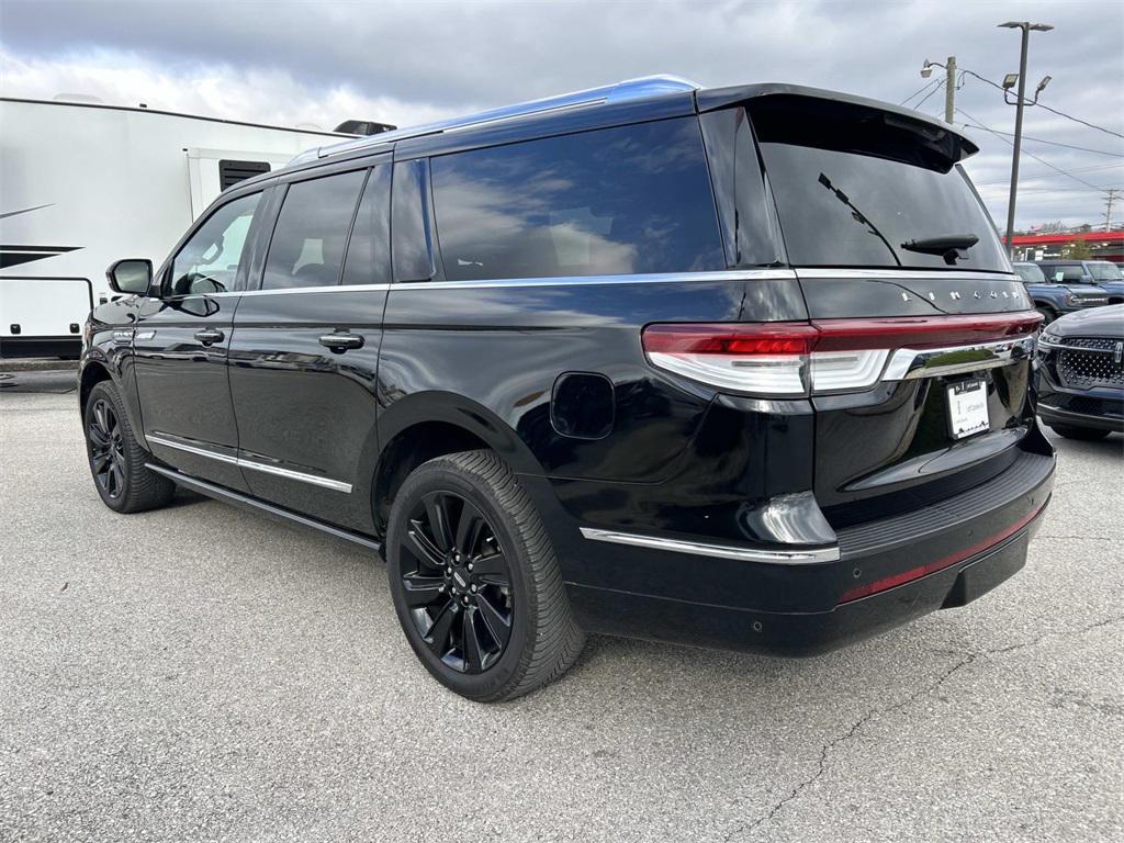 used 2022 Lincoln Navigator car, priced at $50,990