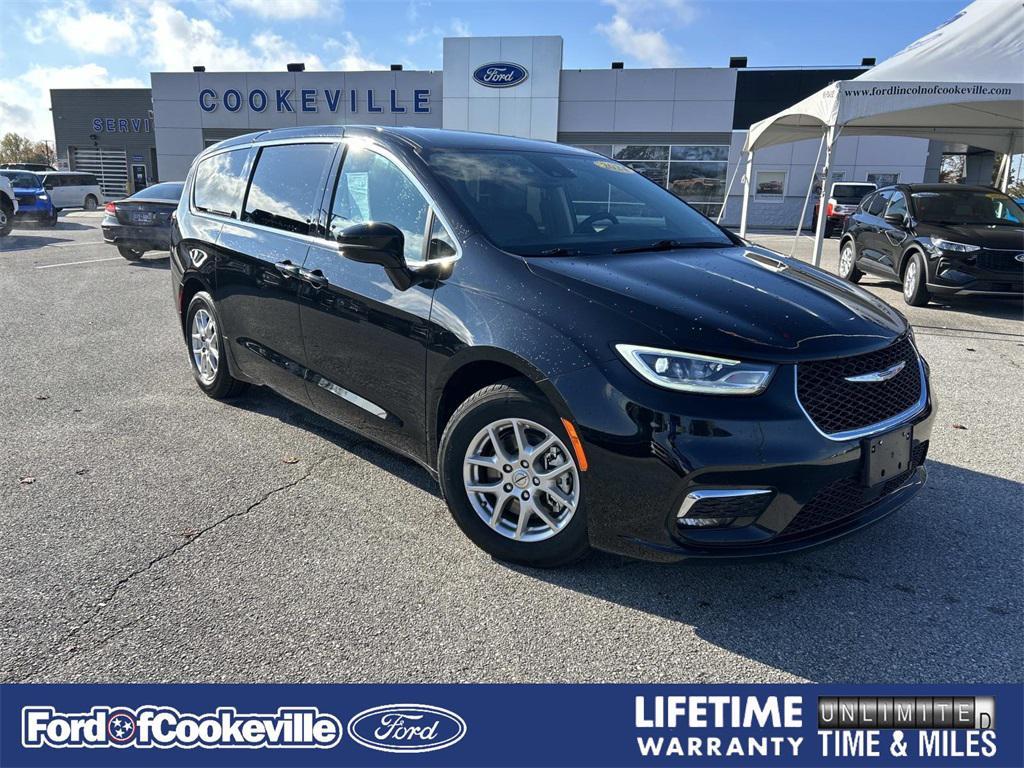 used 2024 Chrysler Pacifica car, priced at $24,981