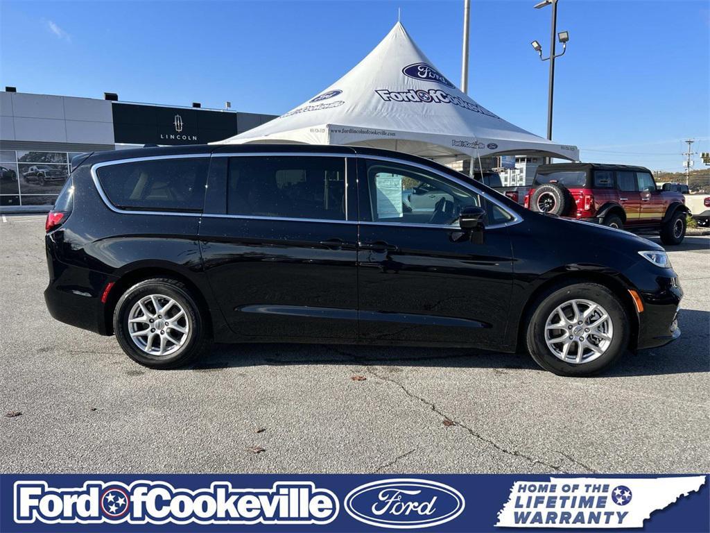 used 2024 Chrysler Pacifica car, priced at $23,590
