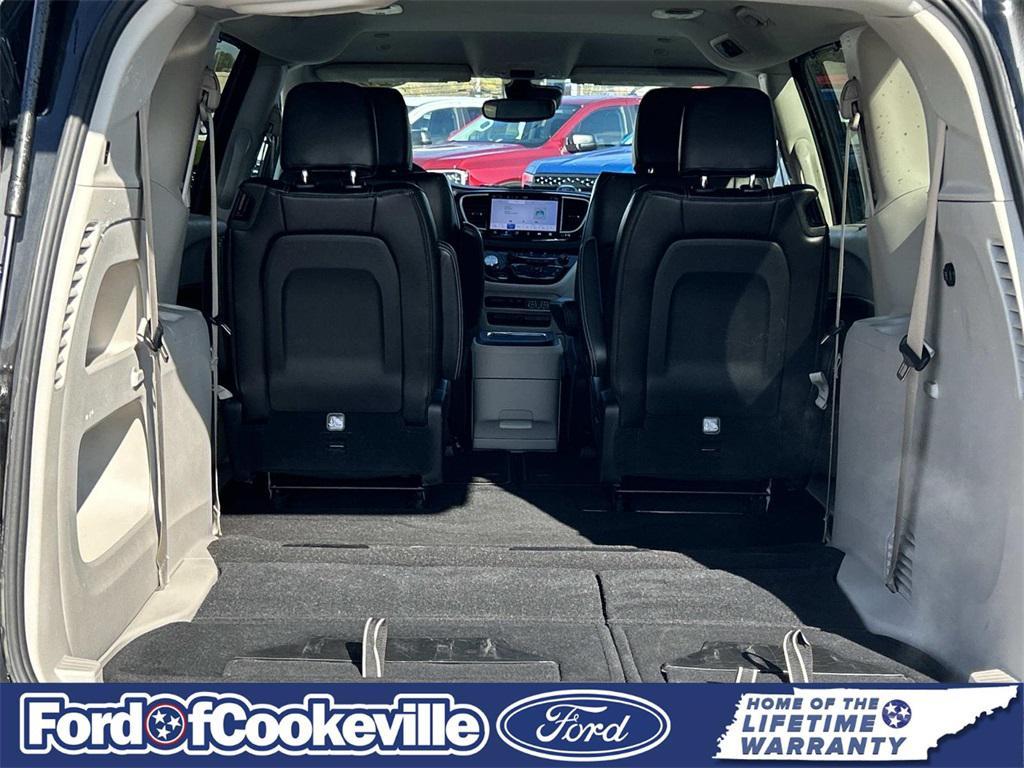 used 2024 Chrysler Pacifica car, priced at $23,590