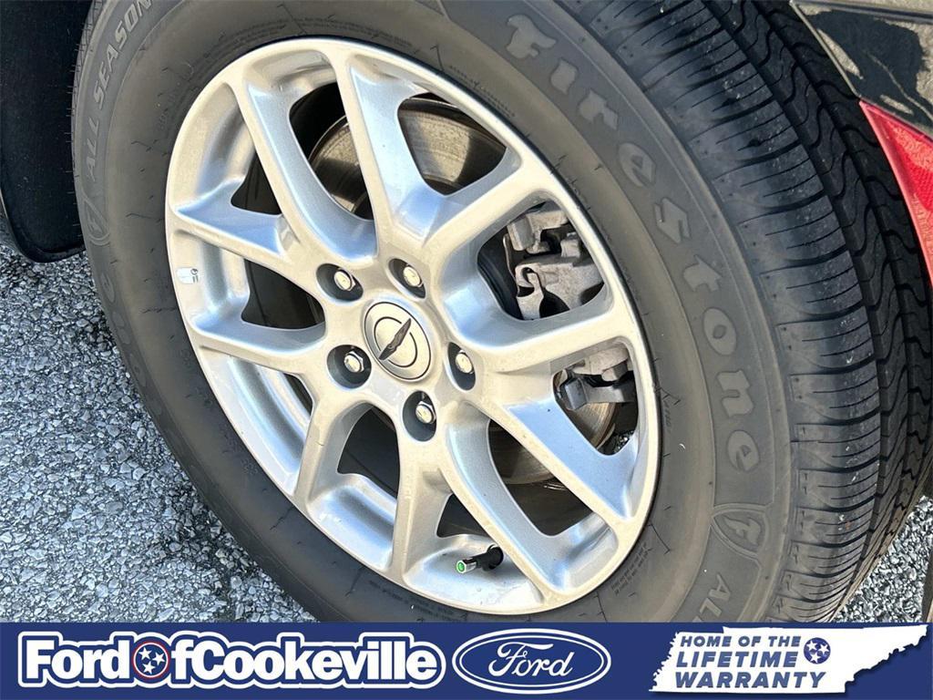 used 2024 Chrysler Pacifica car, priced at $23,590